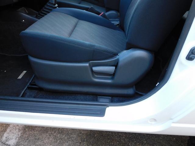 ジムニー ＸＧ　９型　フロア５速ミッション　パートタイム４ＷＤ　新品部品３インチリフトアップキット　新品前後ショックアブソーバー　新品前後ラテラルロッド　新品前後スプリング　ダブルエアバッグ　ＡＢＳ（22枚目）