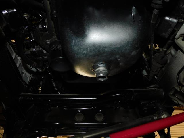 ジムニー ＸＧ　９型　フロア５速ミッション　パートタイム４ＷＤ　新品部品３インチリフトアップキット　新品前後ショックアブソーバー　新品前後ラテラルロッド　新品前後スプリング　ダブルエアバッグ　ＡＢＳ（41枚目）