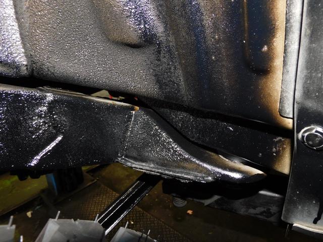 ジムニー ＸＧ　９型　フロア５速ミッション　パートタイム４ＷＤ　新品部品３インチリフトアップキット　新品前後ショックアブソーバー　新品前後ラテラルロッド　新品前後スプリング　ダブルエアバッグ　ＡＢＳ（65枚目）