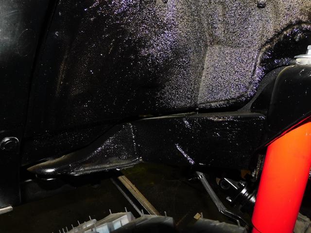 ジムニー ＸＧ　９型　フロア５速ミッション　パートタイム４ＷＤ　新品部品３インチリフトアップキット　新品前後ショックアブソーバー　新品前後ラテラルロッド　新品前後スプリング　ダブルエアバッグ　ＡＢＳ（70枚目）