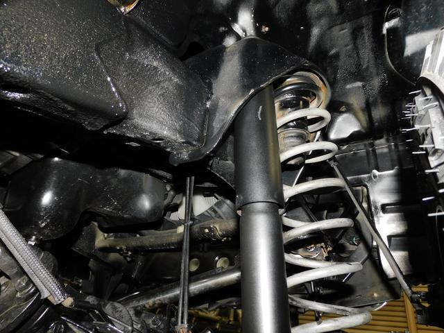 ジムニー クロスアドベンチャー　フロア５速ミッション　インタークーラーターボ　パートタイム４ＷＤ　純正ＥＮＫＥＩ製１６インチアルミホイール　新品トーヨーオープンカントリー１６インチタイヤ　新品部品３インチリフトアップキット（38枚目）