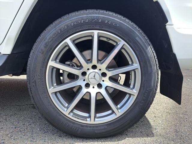 Ｇクラス Ｇ３５０ｄ　ＡＭＧライン　純正２０インチアルミ／ブルメスターサラウンドシステム／ガラススライディングルーフ／ＬＥＤヘッドライト／アダプティブダンピングシステム／アイドリングストップ／３６０°カメラ／ブラックレザー／ドラレコ（15枚目）