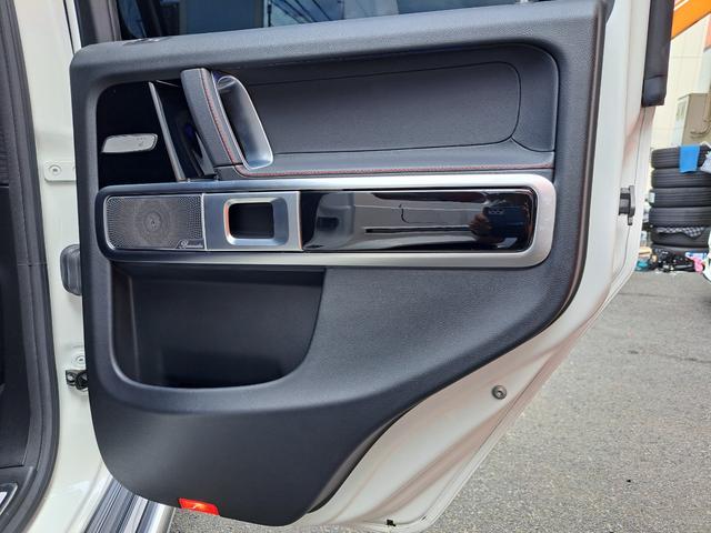 Ｇクラス Ｇ３５０ｄ　ＡＭＧライン　純正２０インチアルミ／ブルメスターサラウンドシステム／ガラススライディングルーフ／ＬＥＤヘッドライト／アダプティブダンピングシステム／アイドリングストップ／３６０°カメラ／ブラックレザー／ドラレコ（43枚目）
