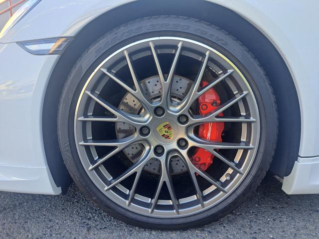 �F�l�̂����X�A�X�^�b�t�ꓯ�S��肨�҂����Ă���܂��I