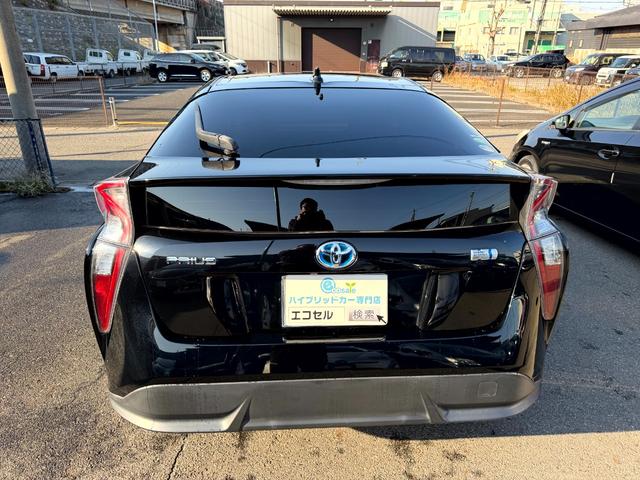 プリウス Sツーリングセレクション HVバッテリー5年間保証付 レーダークルーズコントロール ナビ/フルセグTV/Bluetoothオーディオ/CD/DVD/バックカメラ/シートヒーター/合成レザーシート/ドライブレコーダー(4枚目)