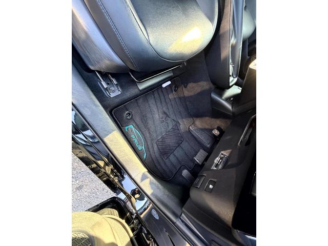 プリウス Sツーリングセレクション HVバッテリー5年間保証付 レーダークルーズコントロール ナビ/フルセグTV/Bluetoothオーディオ/CD/DVD/バックカメラ/シートヒーター/合成レザーシート/ドライブレコーダー(15枚目)