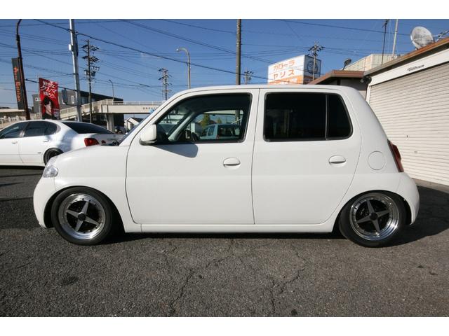 エッセ ＶＳ　メモリアルエディション　フロントパルファムカップ・社外アクスル・フロントスポイラー・５速（9枚目）