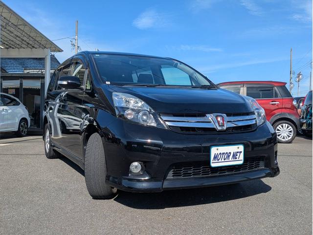 アイシス プラタナ　４ＷＤ　メモリナビ　Ｂｌｕｅｔｏｏｔｈ接続　バックカメラ　ＥＴＣ　パワースライドドア　フルセグＴＶ　ウォークスルー（19枚目）