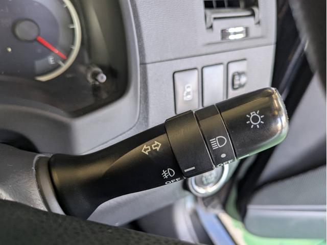 アイシス プラタナ　４ＷＤ　メモリナビ　Ｂｌｕｅｔｏｏｔｈ接続　バックカメラ　ＥＴＣ　パワースライドドア　フルセグＴＶ　ウォークスルー（31枚目）