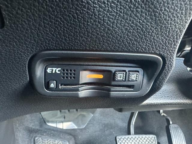 ヴェゼル ハイブリッドＺ・ホンダセンシング　衝突軽減ブレーキ　ＳＤナビ　Ｂｌｕｅｔｏｏｔｈ接続　バックカメラ　追従クルコン　シートヒーター　ＥＴＣ　ワンオーナー（19枚目）
