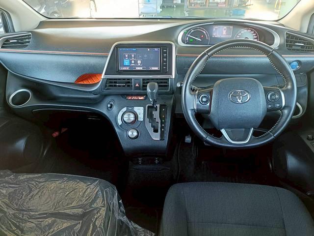 シエンタ ハイブリッドG 衝突軽減ブレーキ SDナビ 両側電動スライド バックカメラ Bluetooth接続 シートヒーター ETC フルセグTV ウォークスルー LEDライト 純正アルミ 車線逸脱警報 ステアリングリモコン(27枚目)