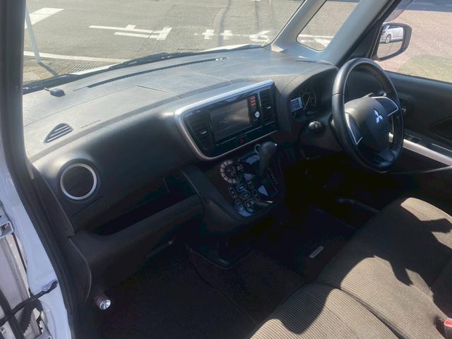 ｅＫスペースカスタム カスタムＴ　ターボ　ＳＤナビ　バックカメラ　ＥＴＣ　フルセグＴＶ　両側電動スライドドア　ＣＤ再生　ＡＵＸ　純正アルミ　Ｂｌｕｅｔｏｏｔｈ通話　プッシュスタート　オートライト　純正フロアマット　ベンチシート（8枚目）