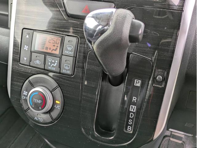 タント カスタムＸ　スマートセレクションＳＡ　衝突軽減ブレーキ　ＳＤナビ　Ｂｌｕｅｔｏｏｔｈオーディオ　ＥＴＣ　フルセグＴＶ　パワースライドドア　ＡＵＸ　ＣＤ／ＤＶＤ再生　純正アルミ　オートライト　ステアリングリモコン　プッシュスタート（30枚目）