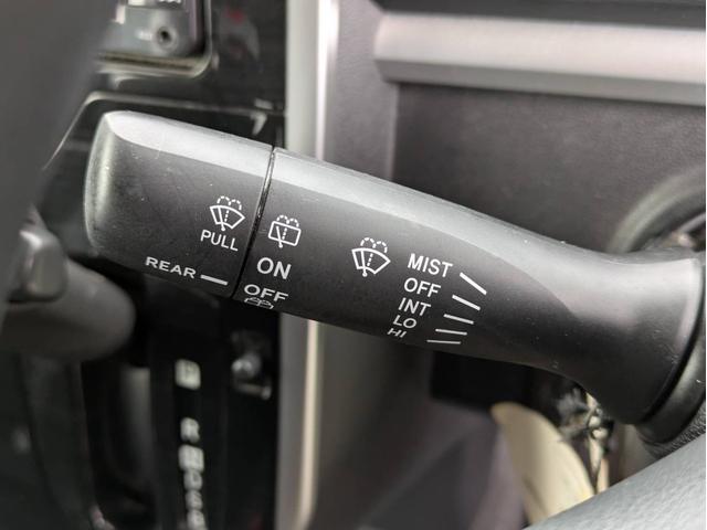 タント カスタムＸ　スマートセレクションＳＡ　衝突軽減ブレーキ　ＳＤナビ　Ｂｌｕｅｔｏｏｔｈオーディオ　ＥＴＣ　フルセグＴＶ　パワースライドドア　ＡＵＸ　ＣＤ／ＤＶＤ再生　純正アルミ　オートライト　ステアリングリモコン　プッシュスタート（32枚目）