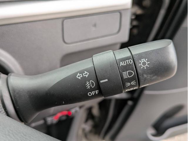 タント カスタムＸ　スマートセレクションＳＡ　衝突軽減ブレーキ　ＳＤナビ　Ｂｌｕｅｔｏｏｔｈオーディオ　ＥＴＣ　フルセグＴＶ　パワースライドドア　ＡＵＸ　ＣＤ／ＤＶＤ再生　純正アルミ　オートライト　ステアリングリモコン　プッシュスタート（33枚目）