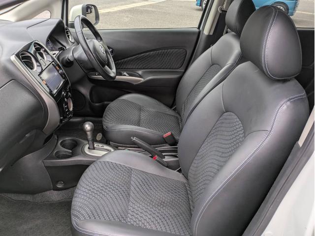 ノート メダリスト　ＳＤナビ　全周囲カメラ　Ｂｌｕｅｔｏｏｔｈオーディオ　ＥＴＣ　ワンセグＴＶ　音楽録音　ＣＤ／ＤＶＤ再生　ＡＵＸ　ＵＳＢ接続　オートライト　ハーフレザーシート　プッシュスタート　アイドリングストップ（9枚目）