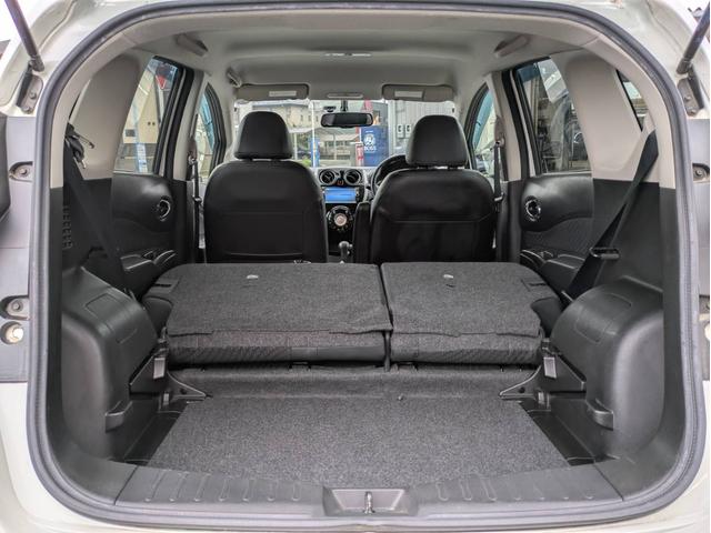 ノート メダリスト　ＳＤナビ　全周囲カメラ　Ｂｌｕｅｔｏｏｔｈオーディオ　ＥＴＣ　ワンセグＴＶ　音楽録音　ＣＤ／ＤＶＤ再生　ＡＵＸ　ＵＳＢ接続　オートライト　ハーフレザーシート　プッシュスタート　アイドリングストップ（12枚目）