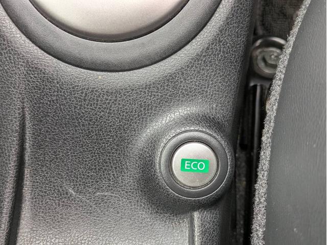 ノート メダリスト　ＳＤナビ　全周囲カメラ　Ｂｌｕｅｔｏｏｔｈオーディオ　ＥＴＣ　ワンセグＴＶ　音楽録音　ＣＤ／ＤＶＤ再生　ＡＵＸ　ＵＳＢ接続　オートライト　ハーフレザーシート　プッシュスタート　アイドリングストップ（34枚目）