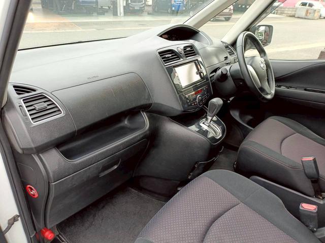 セレナ ハイウェイスター S-ハイブリッド SDナビ 両側電動スライドドア 後席モニター クルーズコントロール ETC フルセグTV Bluetoothオーディオ ウォークスルー 純正アルミ プッシュスタート AUX アイドリングストップ(7枚目)