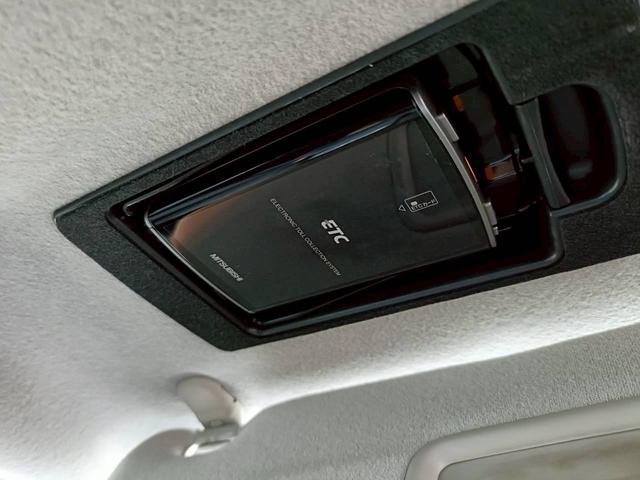 MPV 23S メモリナビ 両側電動スライドドア 障害物センサー バックカメラ ETC フルセグTV 音楽録音 CD/DVD再生 オットマン 純正アルミ Bluetoothオーディオ ステアリングリモコン(18枚目)