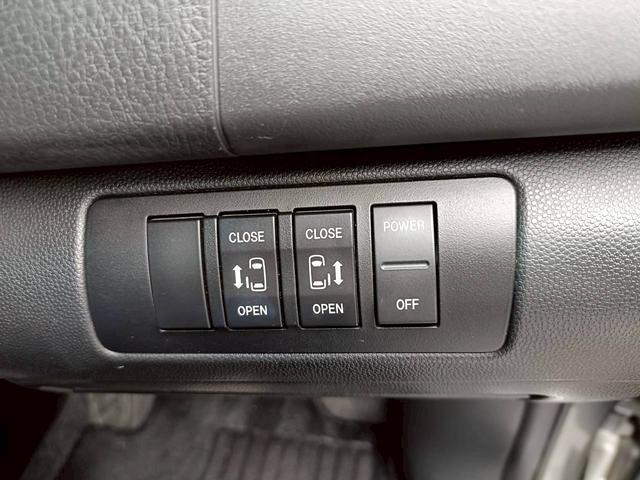 MPV 23S メモリナビ 両側電動スライドドア 障害物センサー バックカメラ ETC フルセグTV 音楽録音 CD/DVD再生 オットマン 純正アルミ Bluetoothオーディオ ステアリングリモコン(19枚目)