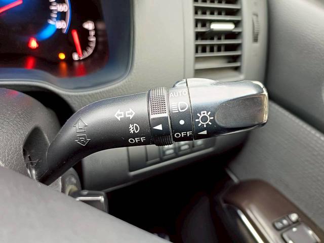 MPV 23S メモリナビ 両側電動スライドドア 障害物センサー バックカメラ ETC フルセグTV 音楽録音 CD/DVD再生 オットマン 純正アルミ Bluetoothオーディオ ステアリングリモコン(31枚目)