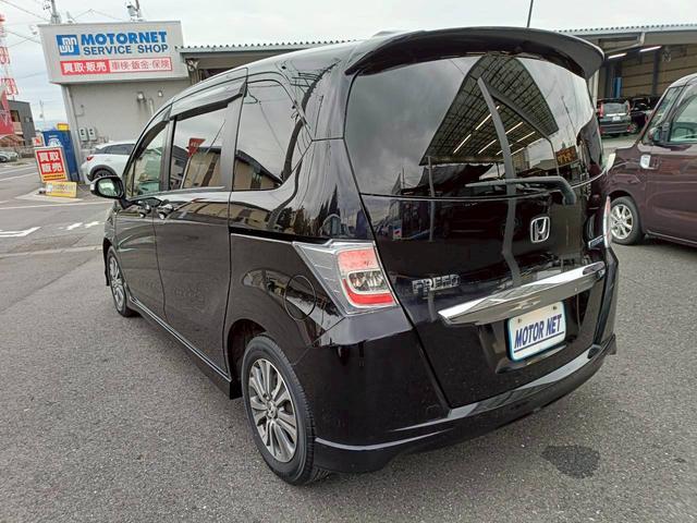 フリードハイブリッド ジャストセレクション　ＨＤＤナビ　両側電動スライドドア　Ｂｌｕｅｔｏｏｔｈオーディオ　クルーズコントロール　ＥＴＣ　フルセグＴＶ　音楽録音　ウォークスルー　３列シート　純正アルミ　ＣＤ／ＤＶＤ再生　ハーフレザーシート（21枚目）