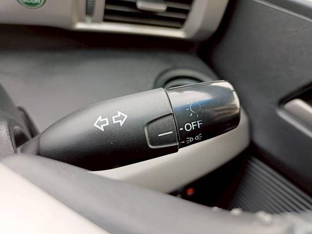 フリードハイブリッド ジャストセレクション　ＨＤＤナビ　両側電動スライドドア　Ｂｌｕｅｔｏｏｔｈオーディオ　クルーズコントロール　ＥＴＣ　フルセグＴＶ　音楽録音　ウォークスルー　３列シート　純正アルミ　ＣＤ／ＤＶＤ再生　ハーフレザーシート（31枚目）