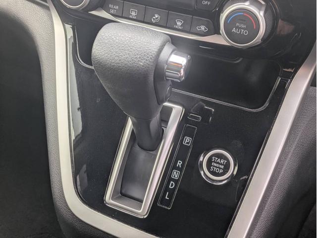 セレナ ハイウェイスター　衝突軽減ブレーキ　全周囲カメラ　クルーズコントロール　ＥＴＣ　フルセグＴＶ　メモリーナビ　後席モニター　両側スライド片側電動　Ｂｌｕｅｔｏｏｔｈ接続　ＵＳＢ接続　アイドリングストップ　オートライト（39枚目）