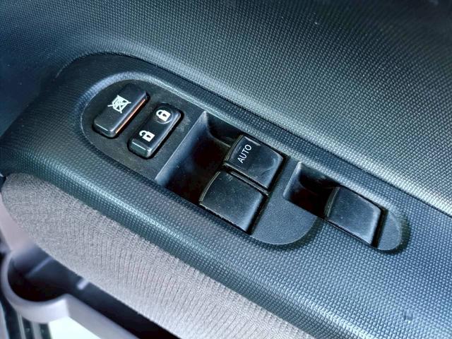 ポルテ G 4WD メモリナビ バックカメラ パワースライドドア ETC シートヒーター Bluetoothオーディオ フルセグTV AUX ワンオーナー CD/DVD再生 ウォークスルー プッシュスタート(31枚目)