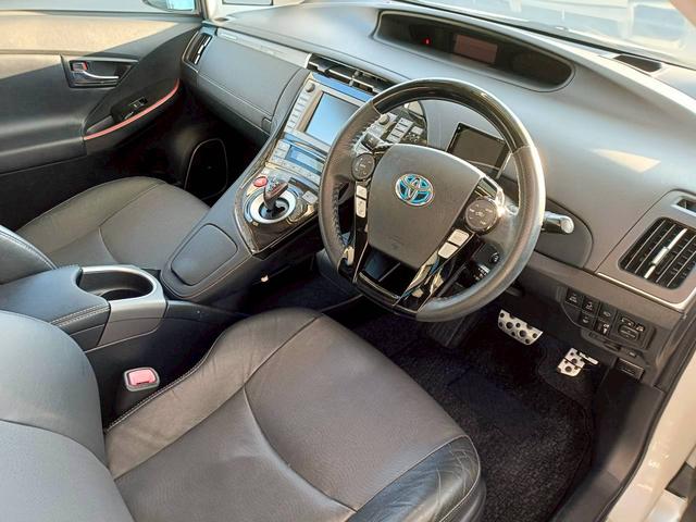 プリウスPHV Gレザーパッケージ HDDナビ 障害物センサー バックカメラ Bluetoothオーディオ シートヒーター ETC フルセグTV CD/DVD再生 パワーシート LEDライト ヘッドライトウォッシャー プッシュスタート(26枚目)