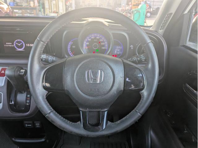 N-ONE プレミアム・Lパッケージ バックカメラ プッシュスタート フロントフォグランプ 淳セアルミホイール 横滑り防止装置 ABS 衝突安全ボディ オートライト 電動格納ミラー ディスプレイオーディオ スマートキー(11枚目)