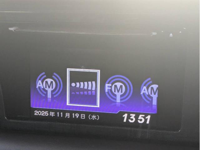 N-ONE プレミアム・Lパッケージ バックカメラ プッシュスタート フロントフォグランプ 淳セアルミホイール 横滑り防止装置 ABS 衝突安全ボディ オートライト 電動格納ミラー ディスプレイオーディオ スマートキー(15枚目)