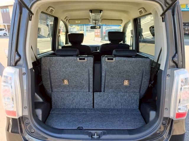 タントエグゼ カスタムG 4WD メモリナビ CD再生 アイドリングストップ 純正アルミ USB接続 フォグライト 純正フロアマット ウィンカーミラー トラクションコントロール オートエアコン スマートキー 衝突安全ボディ(10枚目)