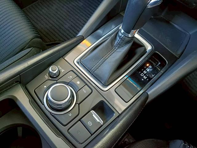 その他カスタムのご相談もスタッフまでお気軽にご相談下さい！パーツ取付などのご要望も是非お話下さいませ☆エアロセット、足回り、オーディオ類、ＨＩＤキットなど、何でもお任せ下さいませ☆お値打ちにて販売中！