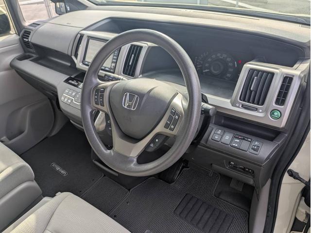 在庫車については店舗併設の当社整備工場（中部運輸局指定整備工場）にて定期的な整備を行っています。ご購入後にも再度しっかりと確認・整備してからお渡ししますのでご安心ください。