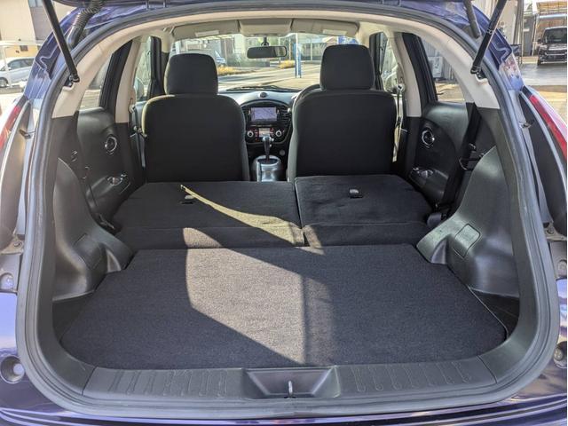 ジューク １５ＲＸ　ＳＤナビ　Ｂｌｕｅｔｏｏｔｈオーディオ　バックカメラ　ＥＴＣ　フルセグＴＶ　ＣＤ・ＤＶＤ再生　ＡＵＸ　音楽録音　スマートキー　プッシュスタート　オートライト　純正フロアマット　アイドリングストップ（12枚目）