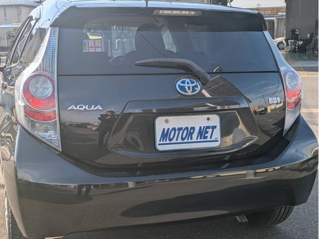 アクア Ｓ　ＨＤＤナビ　Ｂｌｕｅｔｏｏｔｈオーディオ　ＥＴＣ　フルセグＴＶ　ＣＤ／ＤＶＤ再生　音楽録音　オートライト　スマートキー　プッシュスタート　純正フロアマット　トラクションコントロール（24枚目）