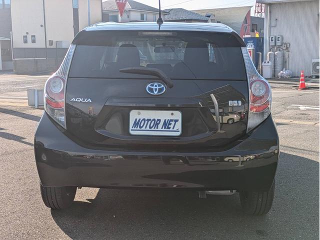 アクア Ｓ　ＨＤＤナビ　Ｂｌｕｅｔｏｏｔｈオーディオ　ＥＴＣ　フルセグＴＶ　ＣＤ／ＤＶＤ再生　音楽録音　オートライト　スマートキー　プッシュスタート　純正フロアマット　トラクションコントロール（39枚目）