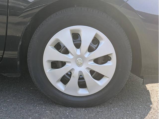 アクア Ｓ　ＨＤＤナビ　Ｂｌｕｅｔｏｏｔｈオーディオ　ＥＴＣ　フルセグＴＶ　ＣＤ／ＤＶＤ再生　音楽録音　オートライト　スマートキー　プッシュスタート　純正フロアマット　トラクションコントロール（44枚目）