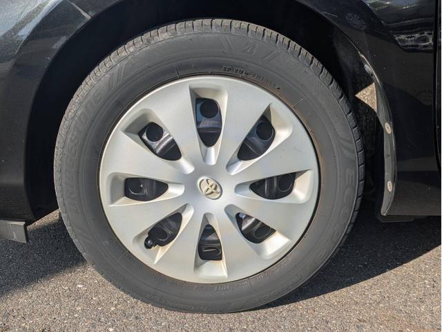 アクア Ｓ　ＨＤＤナビ　Ｂｌｕｅｔｏｏｔｈオーディオ　ＥＴＣ　フルセグＴＶ　ＣＤ／ＤＶＤ再生　音楽録音　オートライト　スマートキー　プッシュスタート　純正フロアマット　トラクションコントロール（47枚目）