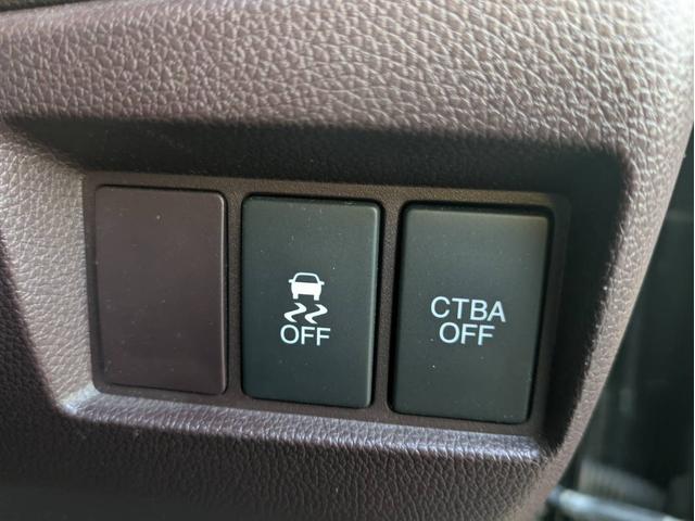 Ｎ－ＷＧＮカスタム Ｇ・ターボパッケージ　Ｂｌｕｅｔｏｏｔｈ接続　バックカメラ　クルーズコントロール　ＥＴＣ　ターボ　フルセグＴＶ　衝突軽減ブレーキ　ＨＩＤヘッドライト　ステアリングリモコン　パドルシフト　純正アルミホイール　ハーフレザー（20枚目）