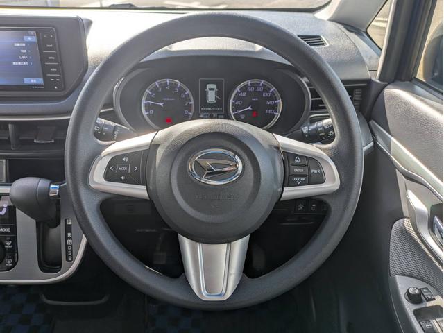 ムーヴ カスタム　Ｘ　ＳＡ　衝突軽減ブレーキ　メモリナビ　バックカメラ　ＥＴＣ　フルセグＴＶ　Ｂｌｕｅｔｏｏｔｈオーディオ　ＣＤ／ＤＶＤ再生　ＡＵＸ　ＨＩＤライト　オートライト　ステアリングリモコン　スマキー　プッシュスタート（12枚目）