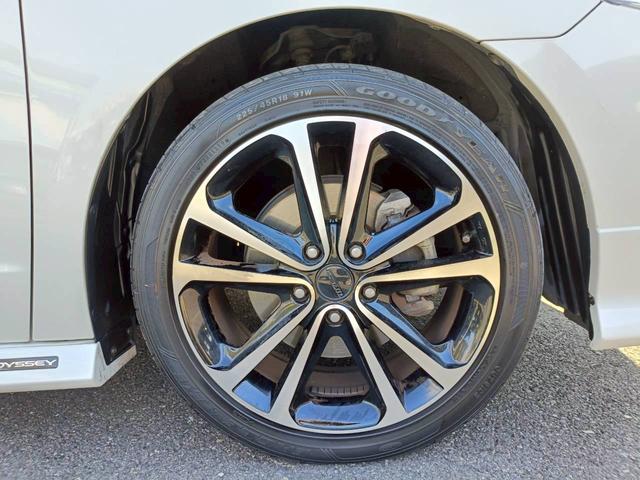 オデッセイ ＭＸ・エアロパッケージ　ＨＤＤナビ　バックカメラ　ＥＴＣ　ワンセグＴＶ　Ｗエアコン　ドライブレコーダー　ＣＤ／ＤＶＤ再生　音楽録音　ウォークスル　３列シート　フォグライト　パドルシフト　ステアリングリモコン　純正フロアマット（23枚目）