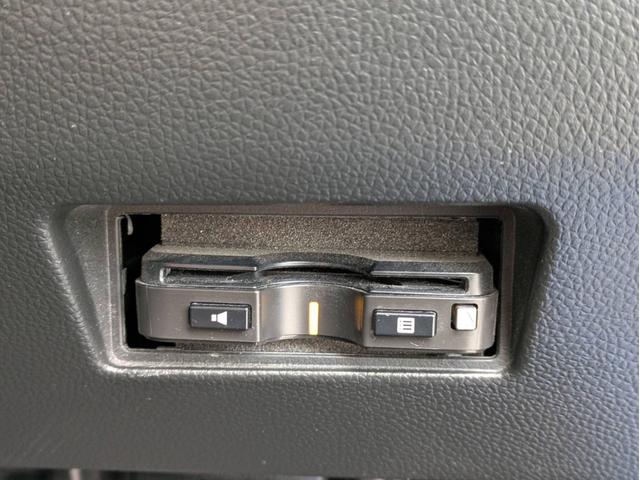 スイフト ハイブリッドRS メモリーナビ Bluetoothオーディオ シートヒーター ETC フルセグTV CD/DVD再生 ステアリングリモコン パドルシフト スマートキー プッシュスタート USB接続 純正アルミ(17枚目)