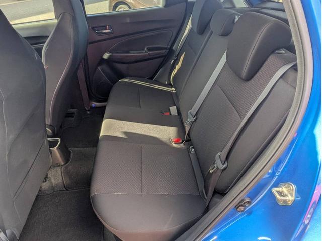 スイフトスポーツ ベースグレード　障害物センサー　全周囲カメラ　バックカメラ　衝突軽減ブレーキ　メモリーナビ　シートヒーター　フルセグＴＶ　Ｂｌｕｅｅｔｏｏｈ接続　ＵＳＢ接続　プラインドスポットモニター　ＬＥＤヘッドライト（10枚目）