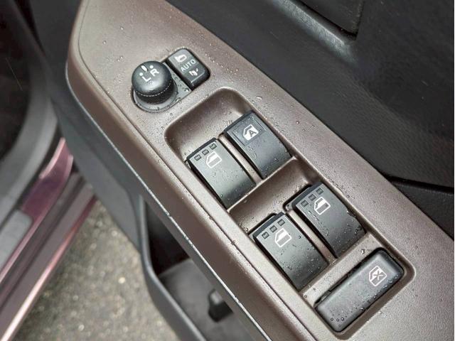 タンク Ｇ　Ｓ　衝突軽減ブレーキ　ＳＤナビ　バックカメラ　クルーズコントロール　ワンセグＴＶ　ＳＤ再生　両側電動スライドドア　Ｂｌｕｅｔｏｏｔｈオーディオ　オートライト　ステアリングリモコン　プッシュスタート（39枚目）