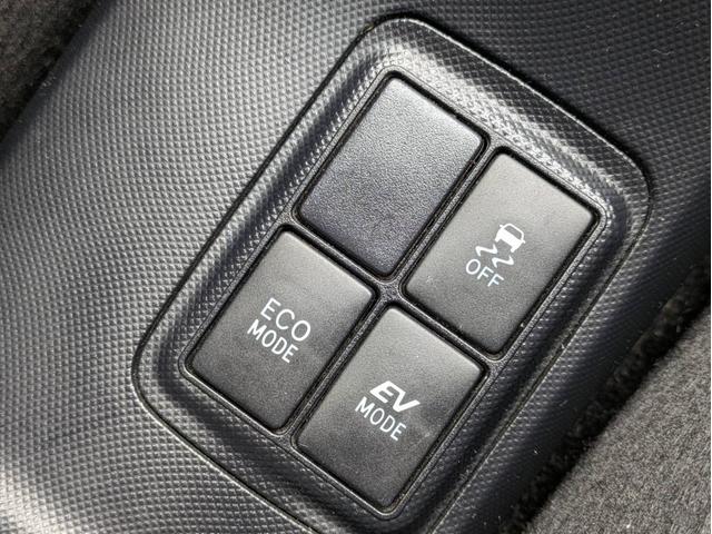 アクア Ｘ－アーバン　ＳＤナビ　バックカメラ　Ｂｌｕｅｔｏｏｔｈオーディオ　フルセグＴＶ　音楽録音　ＣＤ／ＤＶＤ再生　純正アルミ　ワンオーナー　オートライト　フォグライト　プッシュスタート　ステアリングリモコン（19枚目）