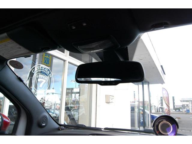 アバルト５００Ｃ ベースグレード　アルミホイール　ＨＩＤ　サンルーフ　革シート　ＡＴ　盗難防止システム　ＡＢＳ　ＣＤ　エアコン　パワーステアリング　パワーウィンドウ（30枚目）