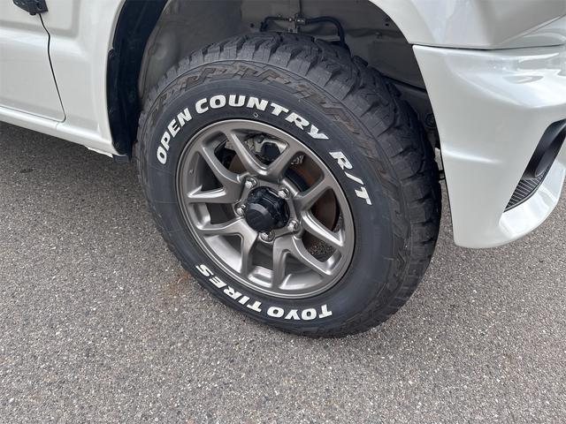 ジムニー ＸＣ　禁煙車　ワンオーナー　ＤＡＭＤ　リトルＧ　ディスプレイオーディオ　Ｂｌｕｅｔｏｏｔｈ　３６０度ドラレコ　ＥＴＣ　１６インチアルミ　ホワイトレター　クリアランスソナー　ＬＥＤヘッドライト　オートライト（4枚目）